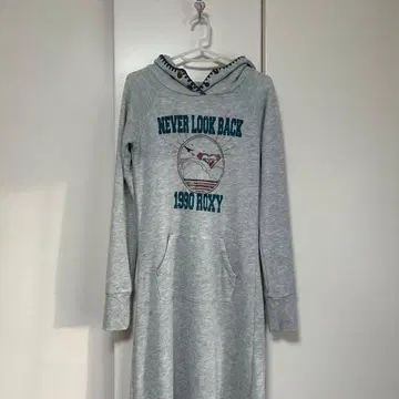 새상품급 ROXY 후드 부착 맨투맨 원피스