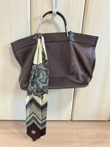 프레이 아이디 메쉬 토트 + 스카프