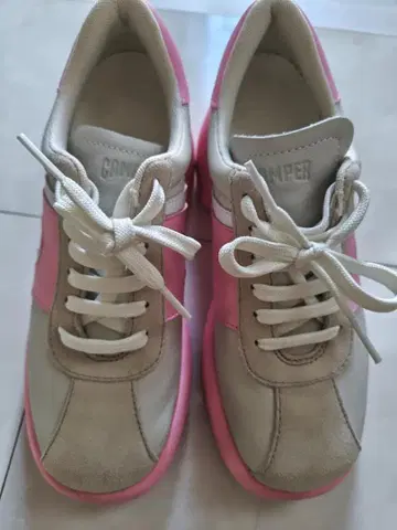 GAMPER 핑크 베이지 스니커즈