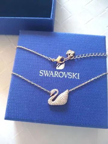 스와로브스키 거의 새상품 스완 목걸이 Swarovski Swan