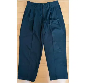 BEAMS 블랙 슬랙스