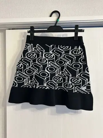 [ 미사용 새상품 ] 뉴발란스 겨울용 골프 스커트