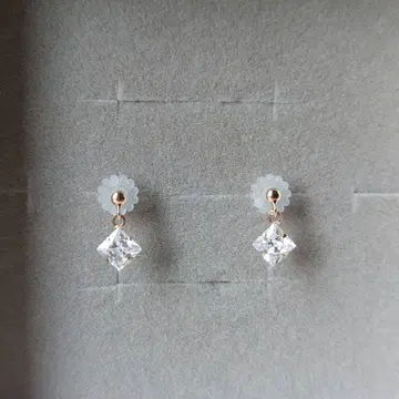 미사용 츠츠미 큐빅 지르코니아 귀걸이 클리어 스퀘어 K10