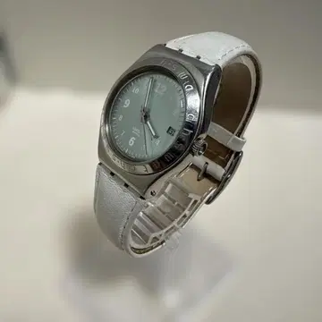 SWATCH 실버 화이트 가죽 손목시계