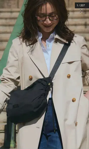 블랙 나일론 숄더백 드로우 스트링