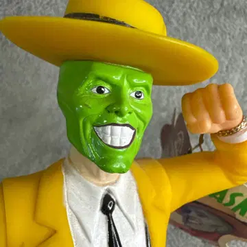짐 캐리 마스크 피규어