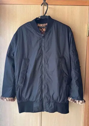 밀크 페도 아우터 MA-1 레오파드 무늬