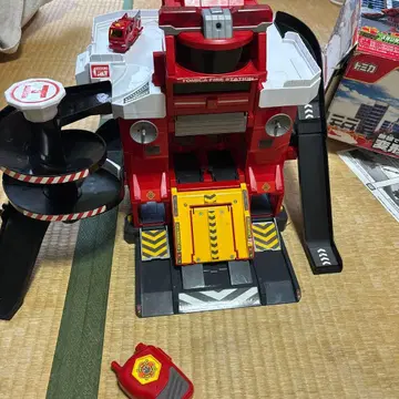 토미카 파이어 스테이션 대형 소방차 포함