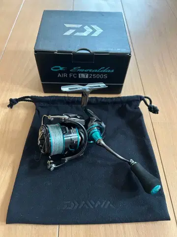 다이와 에메랄다스 AIR FC LT 2500S