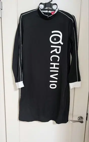 Archivio 블랙 긴팔 카라 원피스 38size