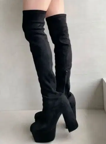 RESEXXY 블랙 스웨이드 니하이 부츠