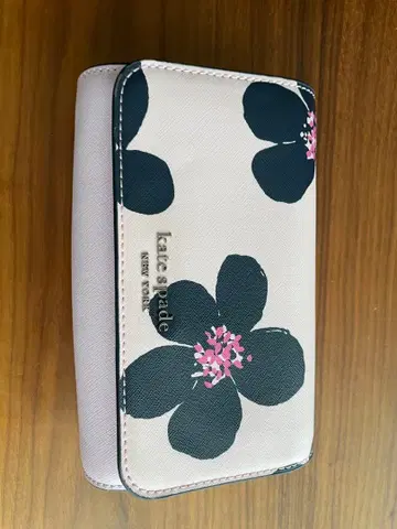 kate spade 꽃무늬 장지갑 숄더 스트랩 포함