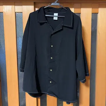 블랙 긴팔 버튼 셔츠