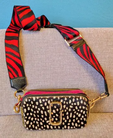 [ 레어 ] Marc Jacobs ( 마크제이콥스 ) 스냅샷 송치