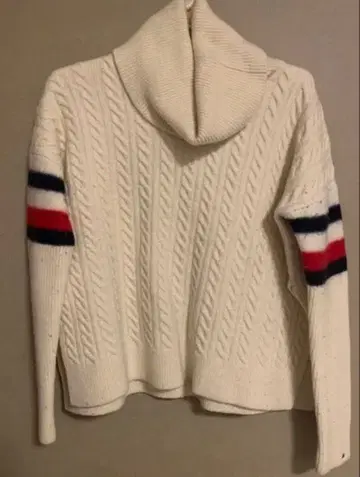 타미힐피거 니트