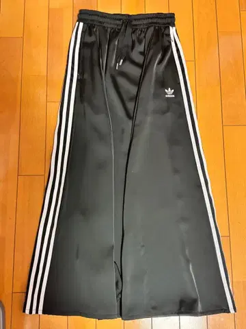 adidas 스트라이프 블랙 롱 스커트