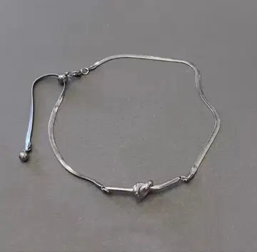 Knot Twist Bone Silver Chain Necklace