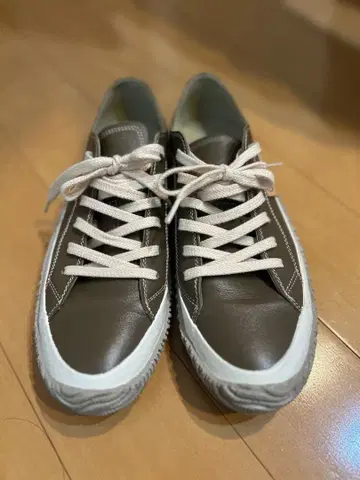 SPINGLE 브라운 스니커즈 M 사이즈