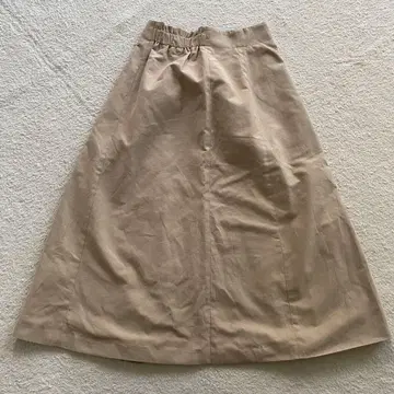 [ 2024년 모델 ] UNTITLED 뒷면 플리츠 롱 스커트