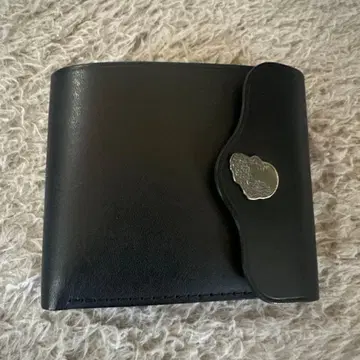 BROWN BROWN 이단 접이식 지갑 블랙 가죽 새상품
