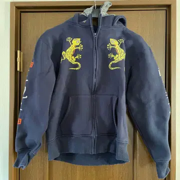 도코로 죠지 세타가야 베이스 에무에오 후드티