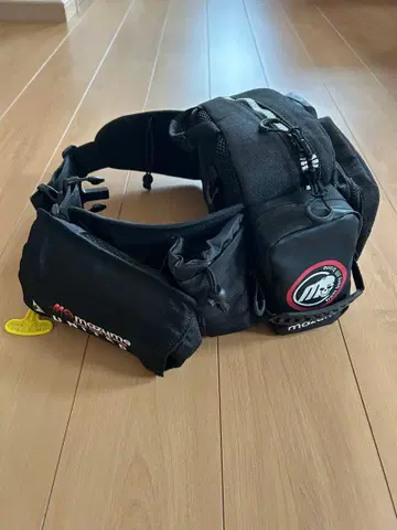 MAZUME 레드문 힙색 인플레이터블 파우치 세트