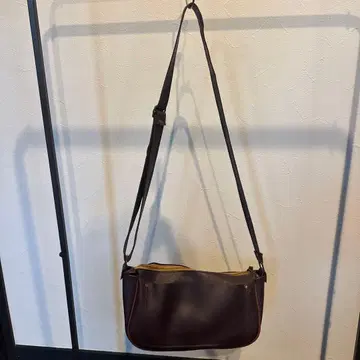 마시코마치 마할로 브라운 가죽 숄더백