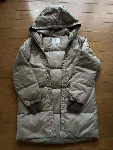 [ 새상품 ] BEAUTY&YOUTH 후드 부착 다운 자켓 카키 S