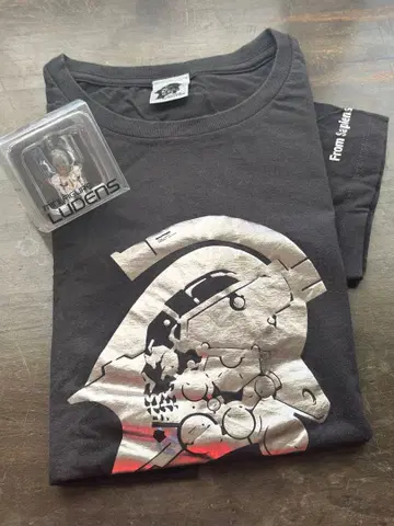 코지마 프로덕션 LUDENS T셔츠 s사이즈 + 루데누스 군 피규어