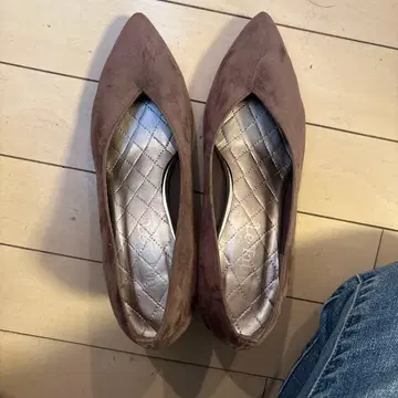 브라운 스틸레토 펌프스