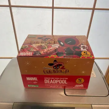그리힐 미니 피규어 데드풀 트레이딩 카드 & 받침대 포함 마블