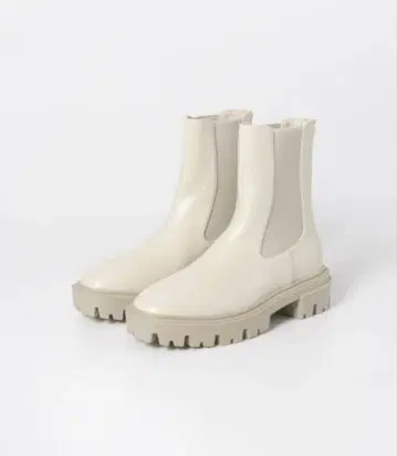 아이보리 트랙 밑창 사이드 고어 부츠 통굽