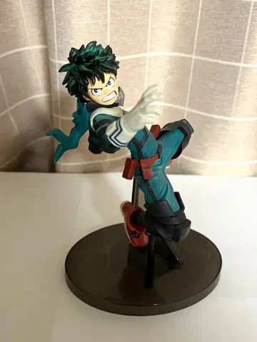 나의 히어로 아카데미아 미도리야 이즈쿠 피규어