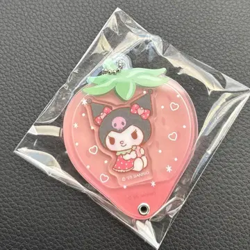 산리오 쿠로미 시크릿 커스텀 아크릴 참 이치고