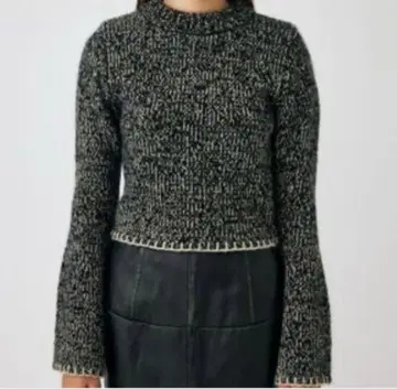 마우지 크롭 니트탑