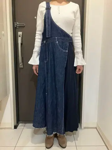 SCOT CLUB 원숄더 데님 도킹 원피스