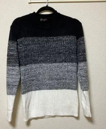 거의 새상품 MK 리브 니트 스웨터 블랙 그레이 화이트