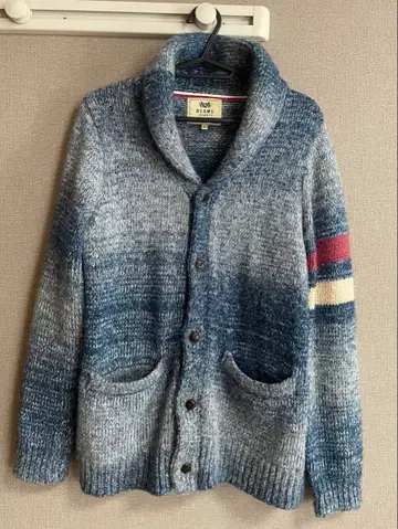 BEAMS HEARTS 그라데이션 블루 니트