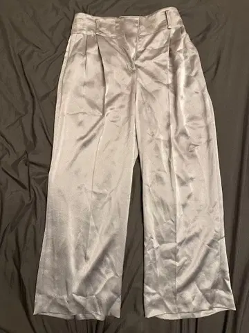 PLATINE 실버 새틴 와이드 팬츠