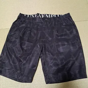 LUXEAKMPLUS 블랙 로고 남성 바지