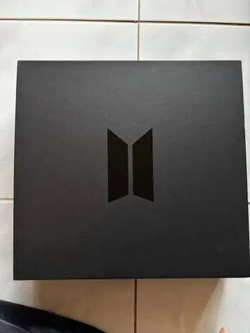 BTS MERCH BOX #1