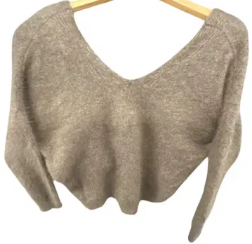 [가격 인하 가능] RayBEAMS/플러피 니트 V넥 100% 울