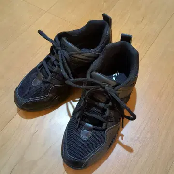 [ 새상품,미사용 ] ZUM 블랙 댄스 스니커즈 ZDS118-DX