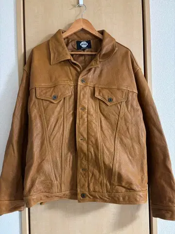 새상품급 카우 가죽 서드 타입 가죽 자켓 카멜
