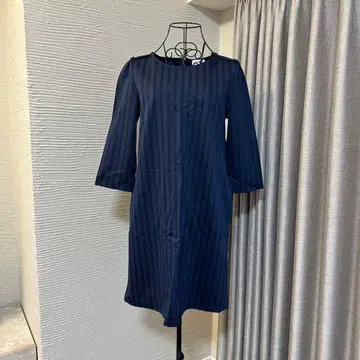 MAX & CO 네이비 스트라이프 7부 소매 원피스