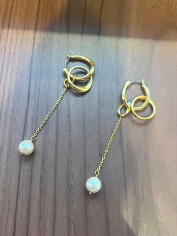 반돔 아오야마 펄 귀걸이