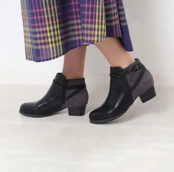 슈라루, 배색 부츠