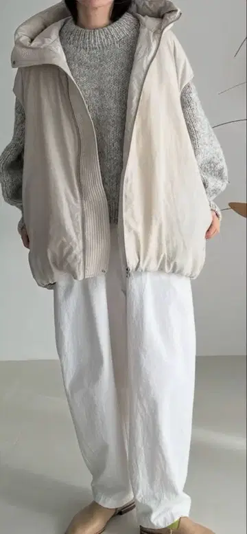 argue FOODIE OVER DOWN VEST