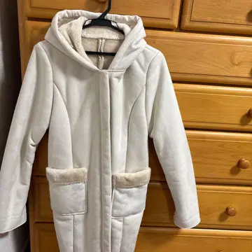 [클리닝 완료] [익명 배송] 페이크 무스탕 코트 MISH MASCH