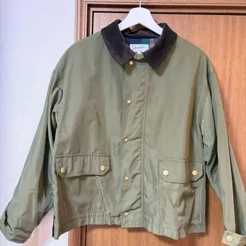 올리브 그린 자켓 그린